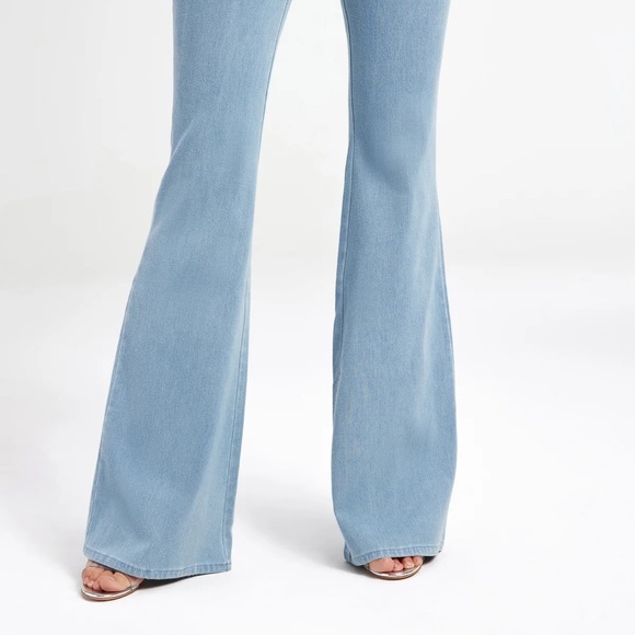 Good American Pull-on Flare Soft Sculpt Light Blue / Indigo Jean - Picture 3 of 5